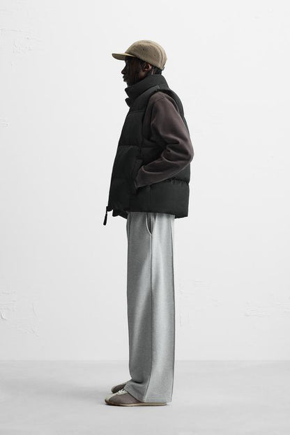BLACK SLEEVELESS DOWN JACKET